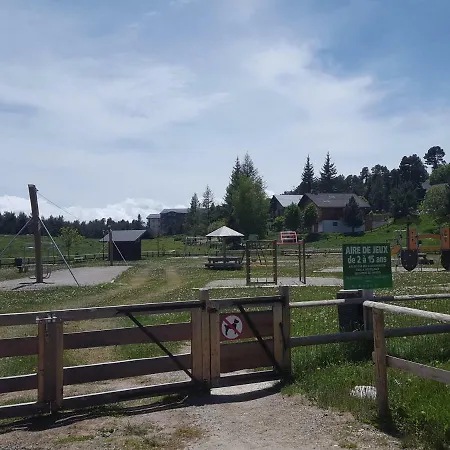 T2 Pied Pistes Pyrenees 2000 Recemment Renove Wifi Apartman